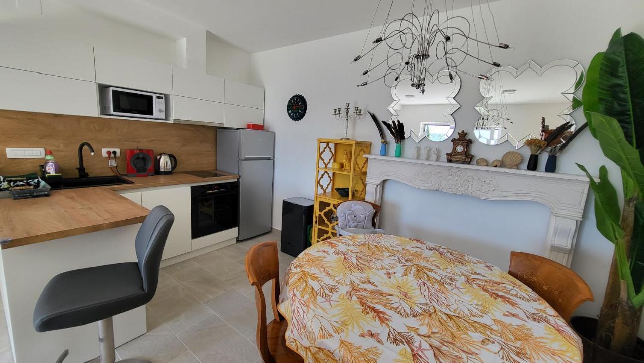 Apartments Amadea Novi Vinodolski Εξωτερικό φωτογραφία